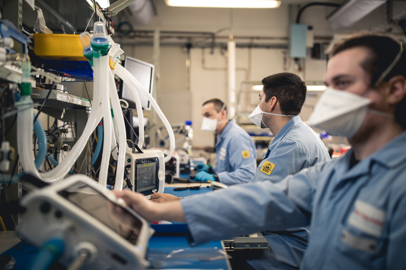 Ventilators manufacturing by Air Liquide Medical Systems 9