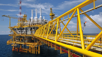 gas flare is on the oil rig platform-DirCom-Thinkstocks_credits